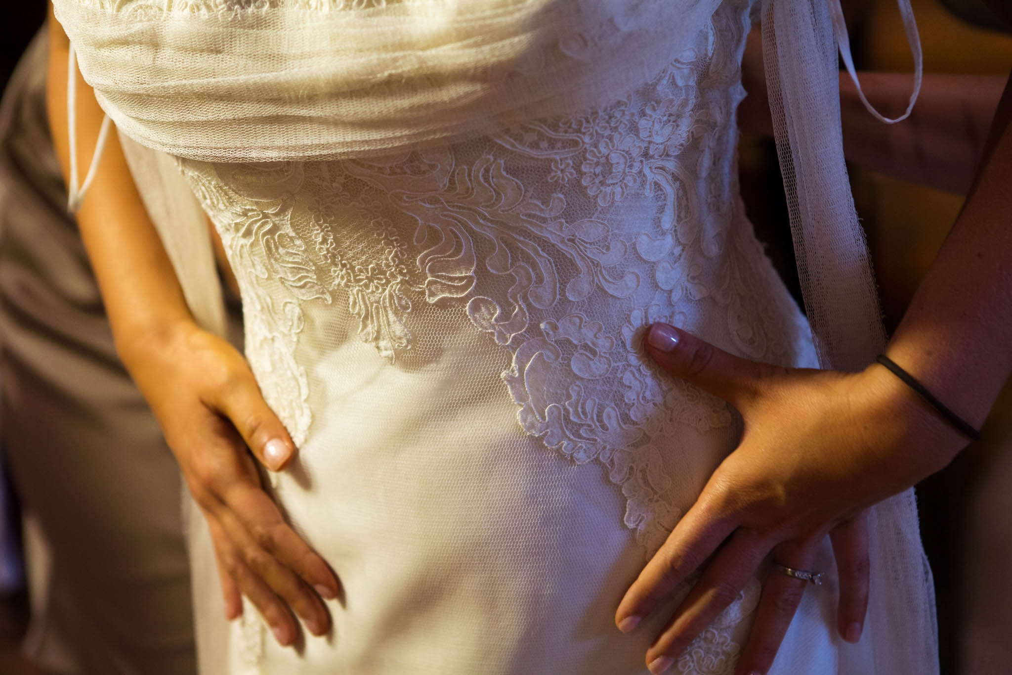 bride getting ready – North Lake Tahoe Incline Village wedding photography
