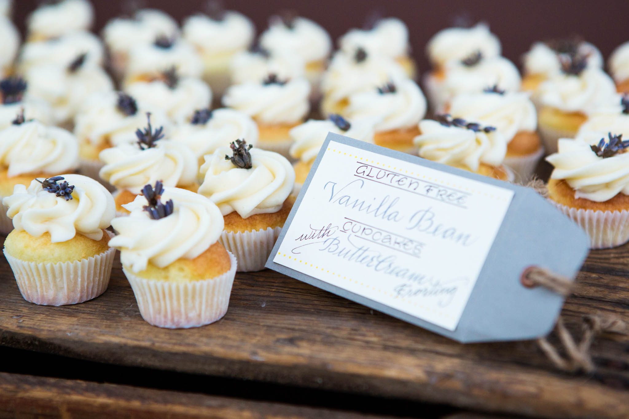 wedding dessert cupcakes – Lake Tahoe Meeks Bay wedding photography